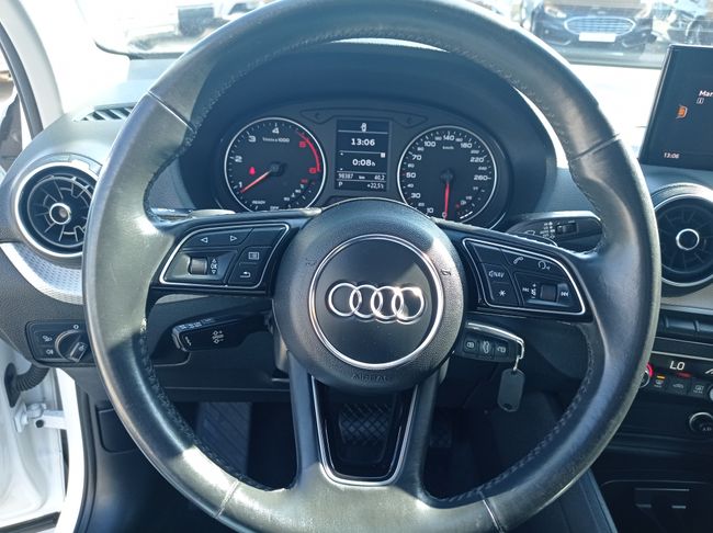 Audi Q2 ADVANCED 30 TDI   - Foto 12