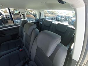 Volkswagen Touran 1.6 TDI 105CV   - Foto 19