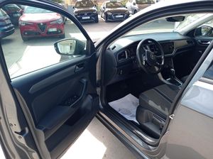 Volkswagen T-Roc Advance 1.5 TSI 110kW (150CV) DSG    - Foto 12