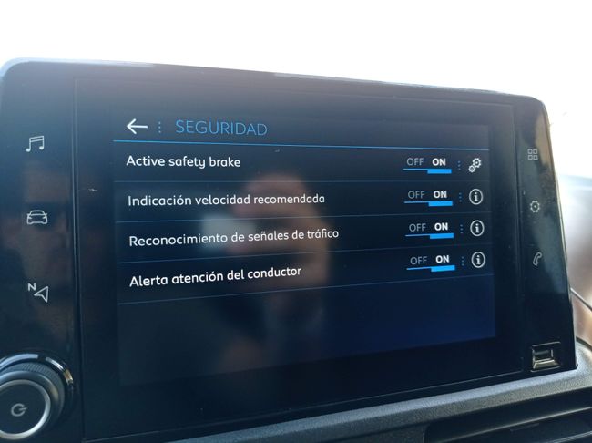 Peugeot Rifter GT LINE LONG BLUEHDI 96KW EAT8 MONOVOLUMEN AUT   - Foto 25