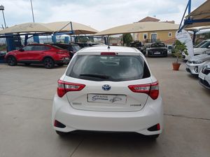 Toyota Yaris 1.5 100h Active 100CV   - Foto 6