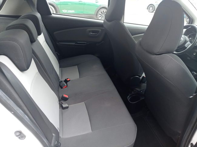 Toyota Yaris 1.5 100h Active 100CV   - Foto 21