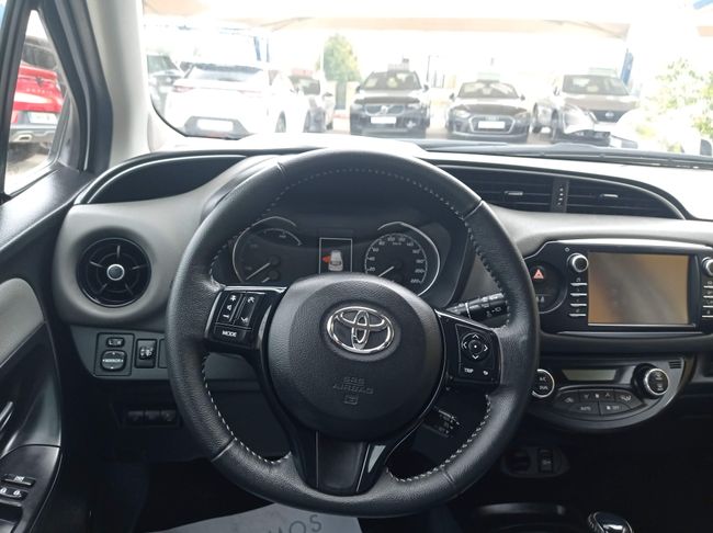 Toyota Yaris 1.5 100h Active 100CV   - Foto 12