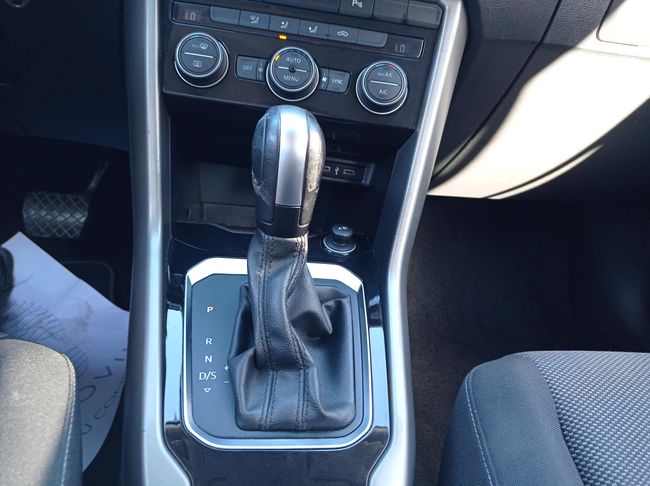 Volkswagen T-Roc 1.5 TSI Advance DSG7   - Foto 13