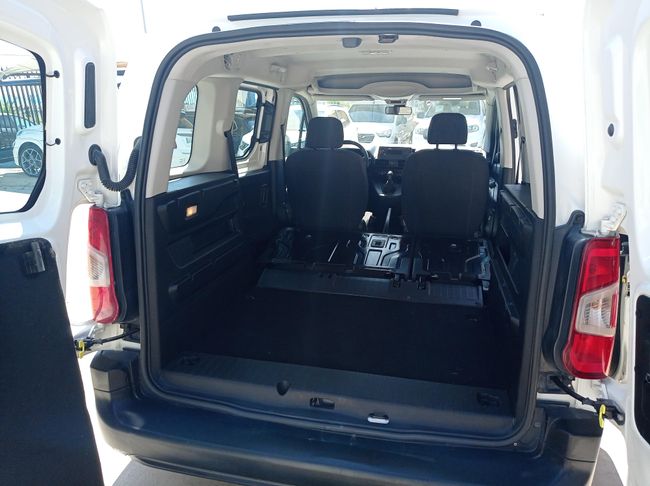 Opel Combo 1.5 TD 75kW (100CV) S/S Expression L COMBI 5 PLAZAS   - Foto 14