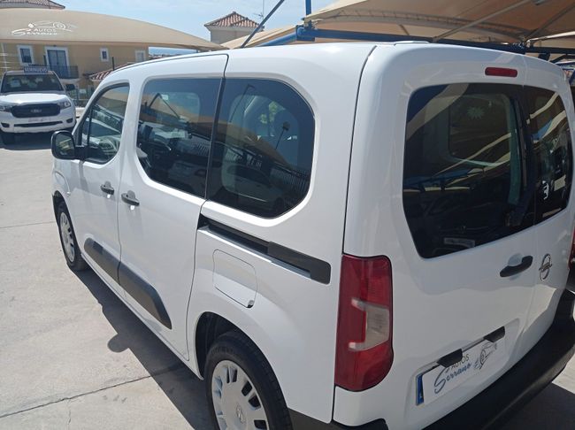 Opel Combo 1.5 TD 75kW (100CV) S/S Expression L COMBI 5 PLAZAS   - Foto 6