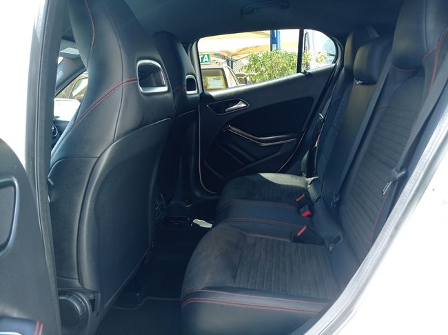 Mercedes GLA GLA 200 d   - Foto 15