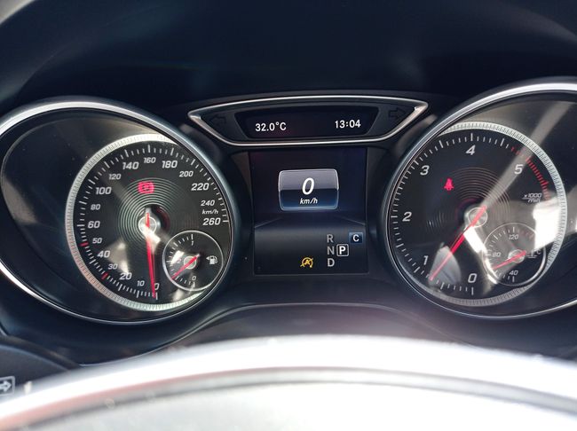 Mercedes GLA GLA 200 d   - Foto 14