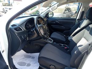 Mitsubishi L200 DOBLE CABINA AUT    - Foto 20