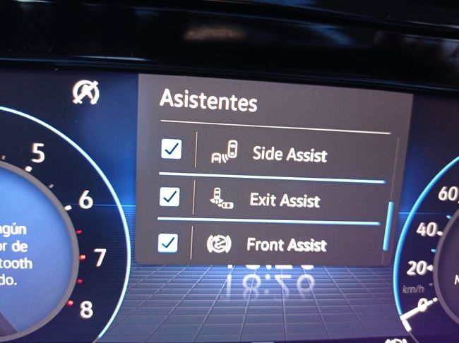 Volkswagen Golf 1.0 eTSI Life DSG 81kW    - Foto 25