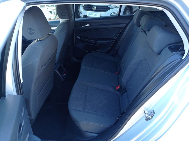 Volkswagen Golf 1.0 eTSI Life DSG 81kW    - Foto 15