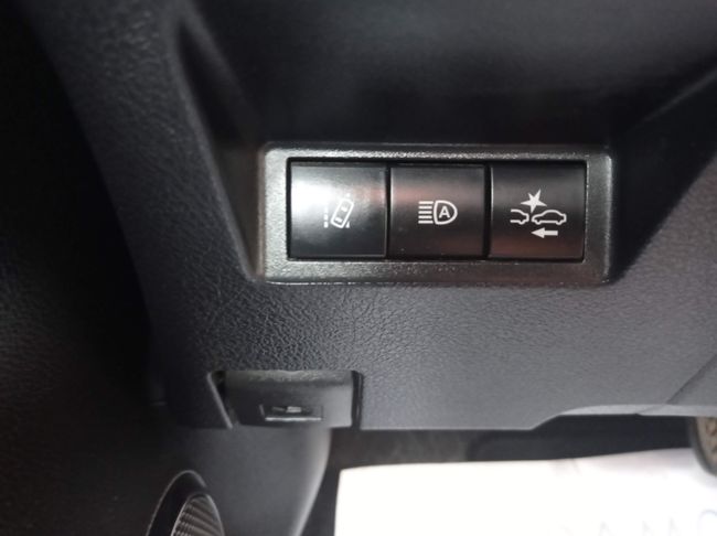 Toyota Yaris 1.5 100h Active 100CV   - Foto 21