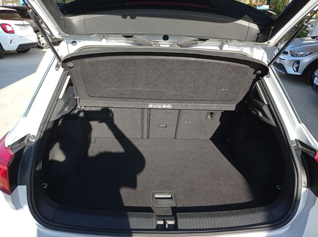 Volkswagen T-Roc 1.5 TSI Advance DSG7   - Foto 23