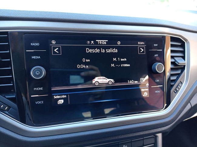 Volkswagen T-Roc 1.5 TSI Advance DSG7   - Foto 12