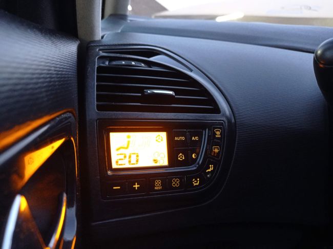 Citroën C4 Picasso 2.0 140 CV EXCLUSIVE AUT  - Foto 14