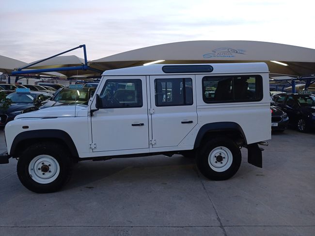 Land-Rover Defender 110 SW E todoterreno 122CV 5P manual  - Foto 9