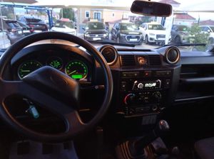 Land-Rover Defender 110 SW E todoterreno 122CV 5P manual  - Foto 15