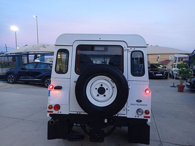 Land-Rover Defender 110 SW E todoterreno 122CV 5P manual  - Foto 7
