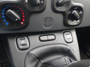 Fiat Panda CITY HYBRID 1.0 GSE 70CV  - Foto 17