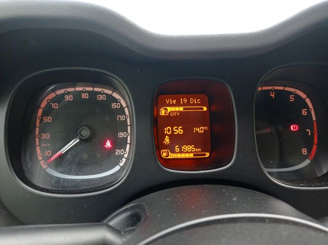 Fiat Panda CITY HYBRID 1.0 GSE 70CV  - Foto 18