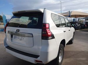 Toyota Land Cruiser 2.8 D-4D GX  - Foto 4