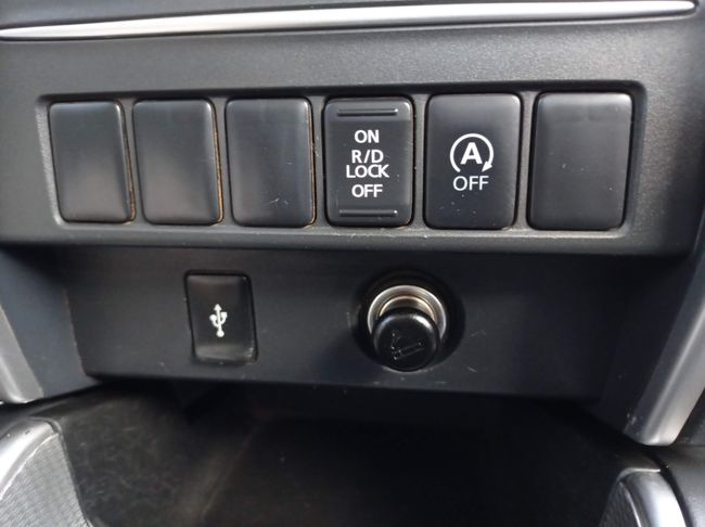 Mitsubishi L200 DC 220 MONTION  - Foto 16