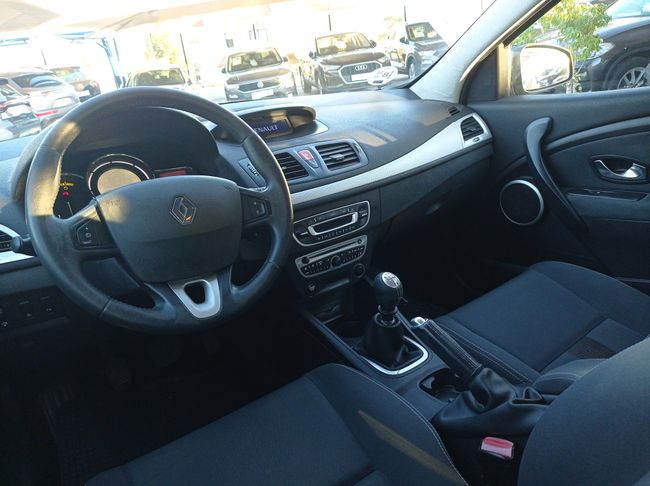 Renault Megane 1.9 dCi 130CV  - Foto 14