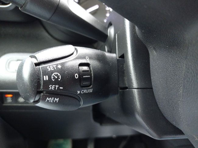 Citroën Berlingo Talla M BlueHDi 100 S&S FEEL  - Foto 10