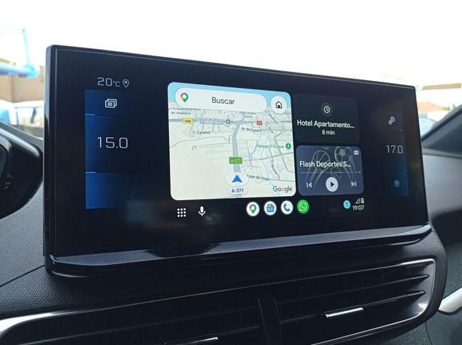 Peugeot 3008 Allure Pack BlueHDi 130 S&S EAT8  - Foto 17