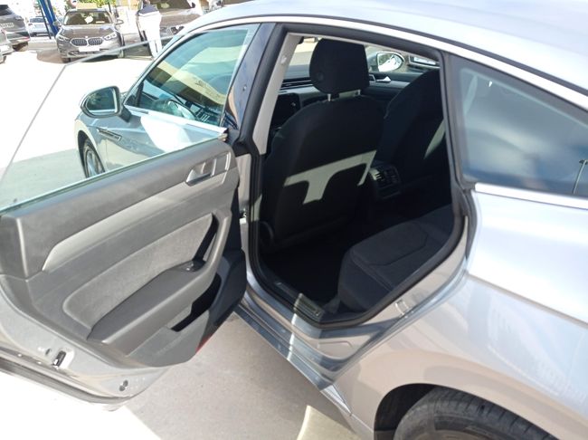 Volkswagen Arteon 2.0 TDI 110 kW (150 CV) DSG 7 vel.  - Foto 10