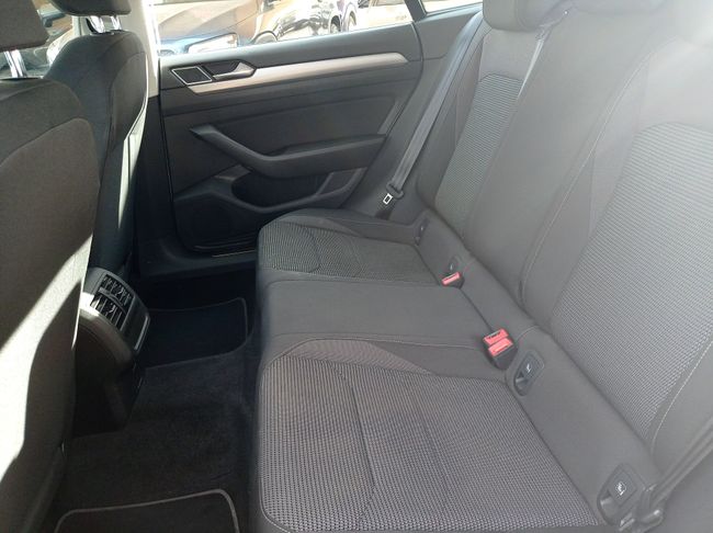 Volkswagen Arteon 2.0 TDI 110 kW (150 CV) DSG 7 vel.  - Foto 12