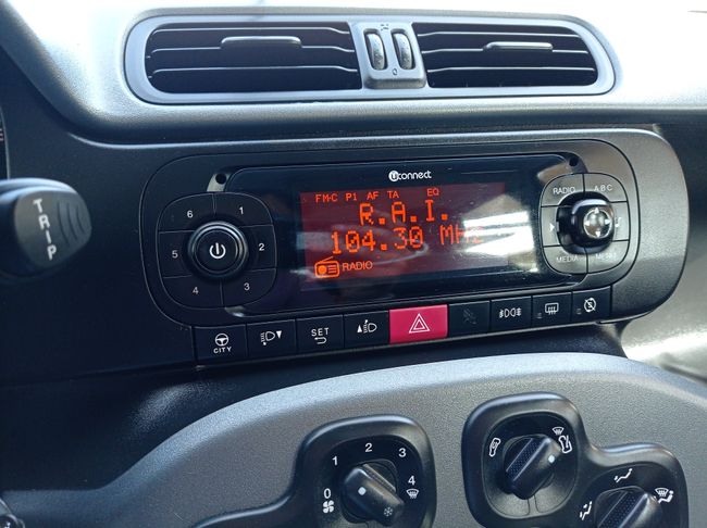 Fiat Panda 1.0 CITY HYBRID 1.0 GSE 70CV.  - Foto 10