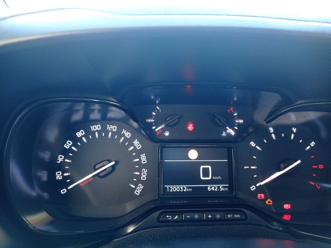 Citroën Berlingo Talla M BlueHDi 100 S&S FEEL  - Foto 13