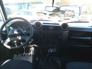 Land-Rover Defender Defender 90 SW E  - Foto 21