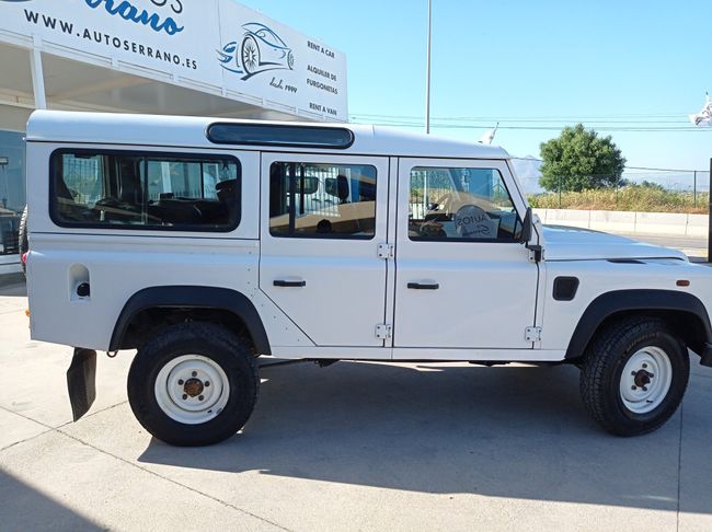 Land-Rover Defender Defender 90 SW E  - Foto 6