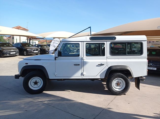 Land-Rover Defender Defender 90 SW E  - Foto 10