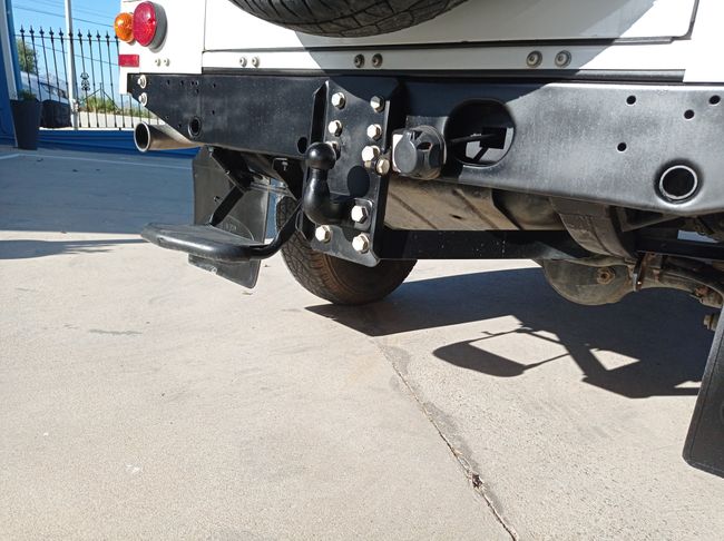 Land-Rover Defender Defender 90 SW E  - Foto 32