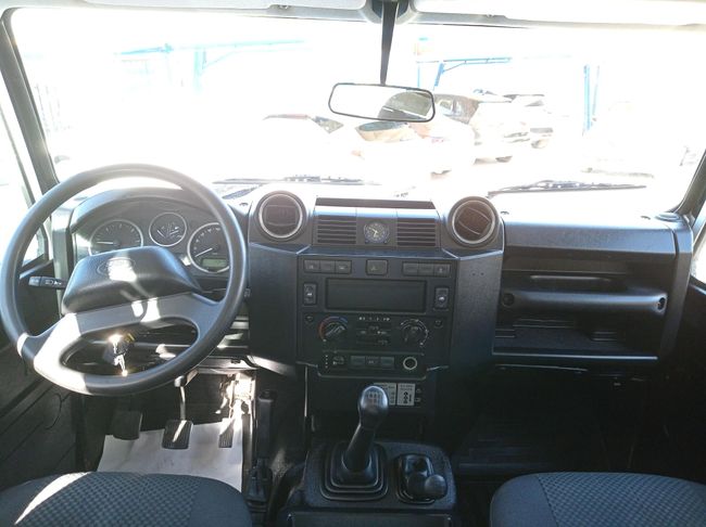 Land-Rover Defender Defender 90 SW E  - Foto 22