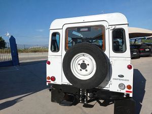Land-Rover Defender Defender 90 SW E  - Foto 12