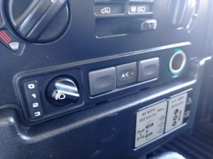 Land-Rover Defender Defender 90 SW E  - Foto 14