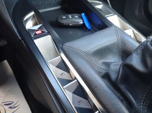 DS DS 3 3 Crossback BlueHDi 100 So Chic  - Foto 14