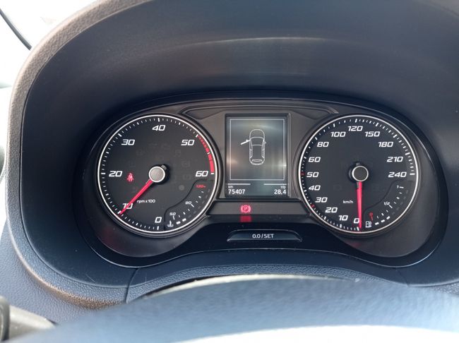 Seat Ibiza 5p 1.4 TDI 77 kW STYLE  - Foto 14