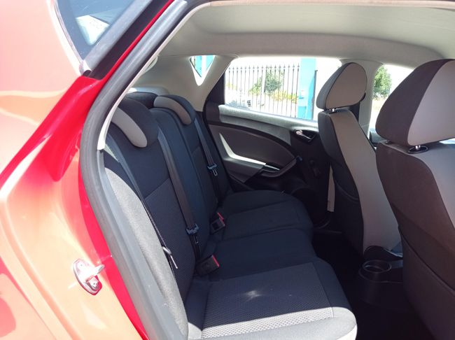Seat Ibiza 5p 1.4 TDI 77 kW STYLE  - Foto 11