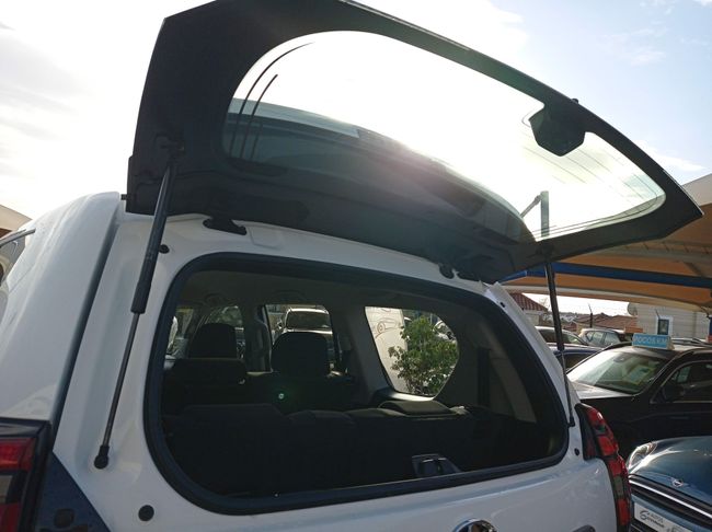 Toyota Land Cruiser 100 2.8 D-4D GX  - Foto 12