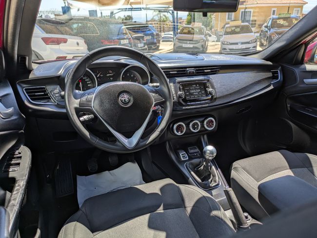 Alfa Romeo Giulietta 1.4 TB 88 kW  - Foto 12
