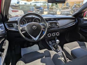 Alfa Romeo Giulietta 1.4 TB 88 kW  - Foto 12