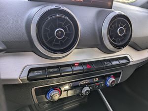 Audi Q2 S line 30 TDI 85 kW  - Foto 24