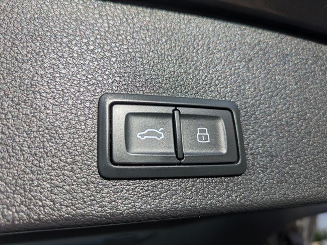 Audi Q2 S line 30 TDI 85 kW  - Foto 33