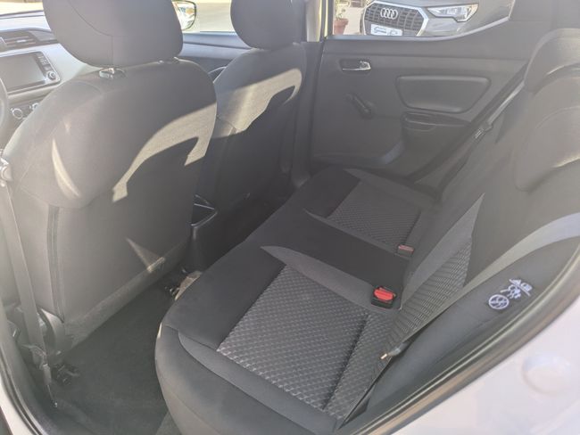 Nissan Micra IG-T 74 kW  - Foto 15