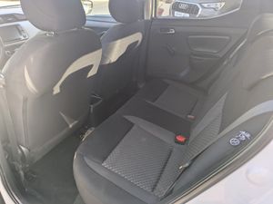 Nissan Micra IG-T 74 kW  - Foto 15